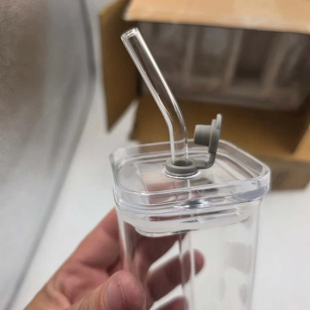 Square Glasses set of 8 with Glass Pour Spout and Lid N1